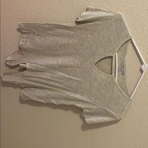 Cute keyhole shirt that ties in front.